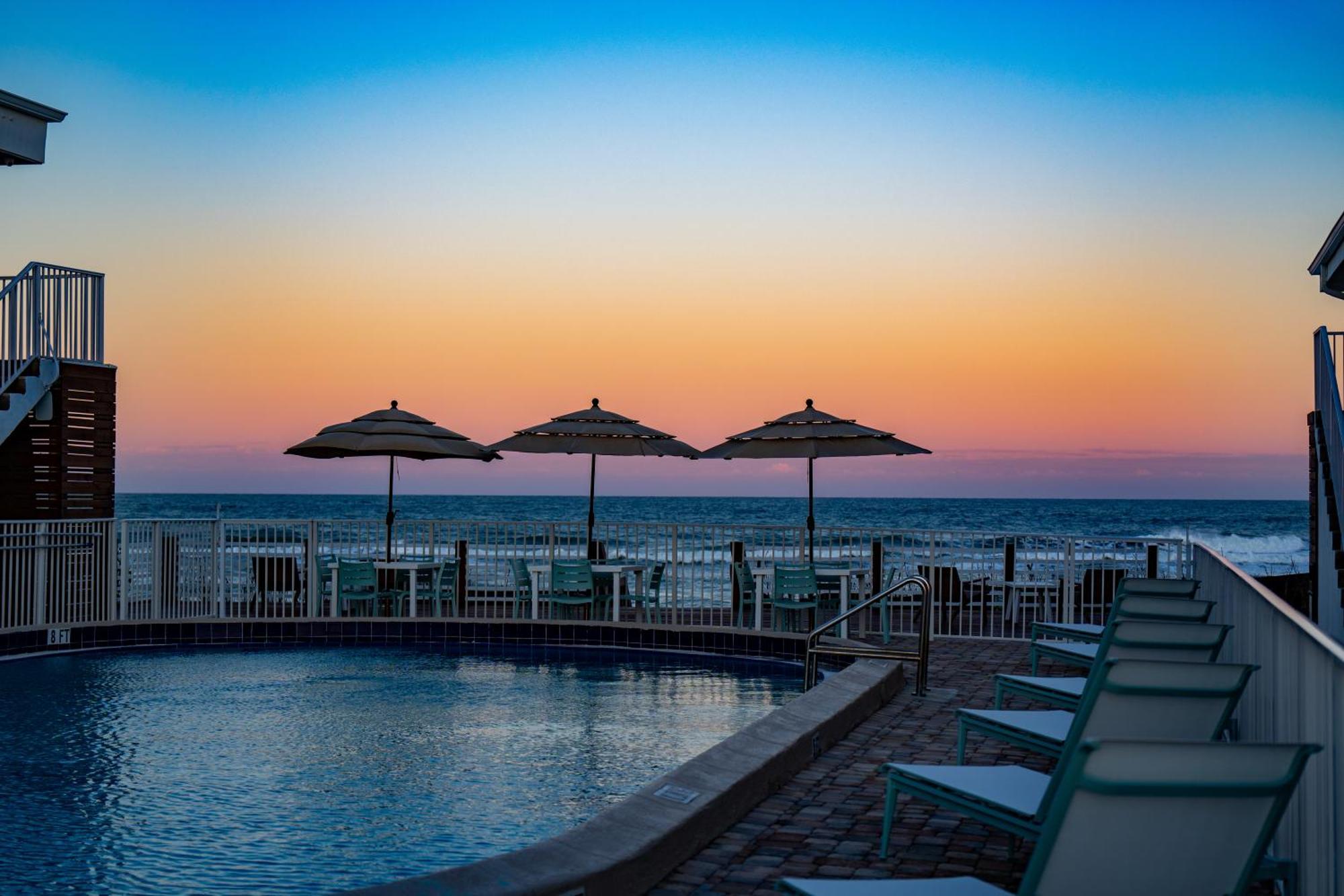 Melbourne Beach Resort Exterior photo
