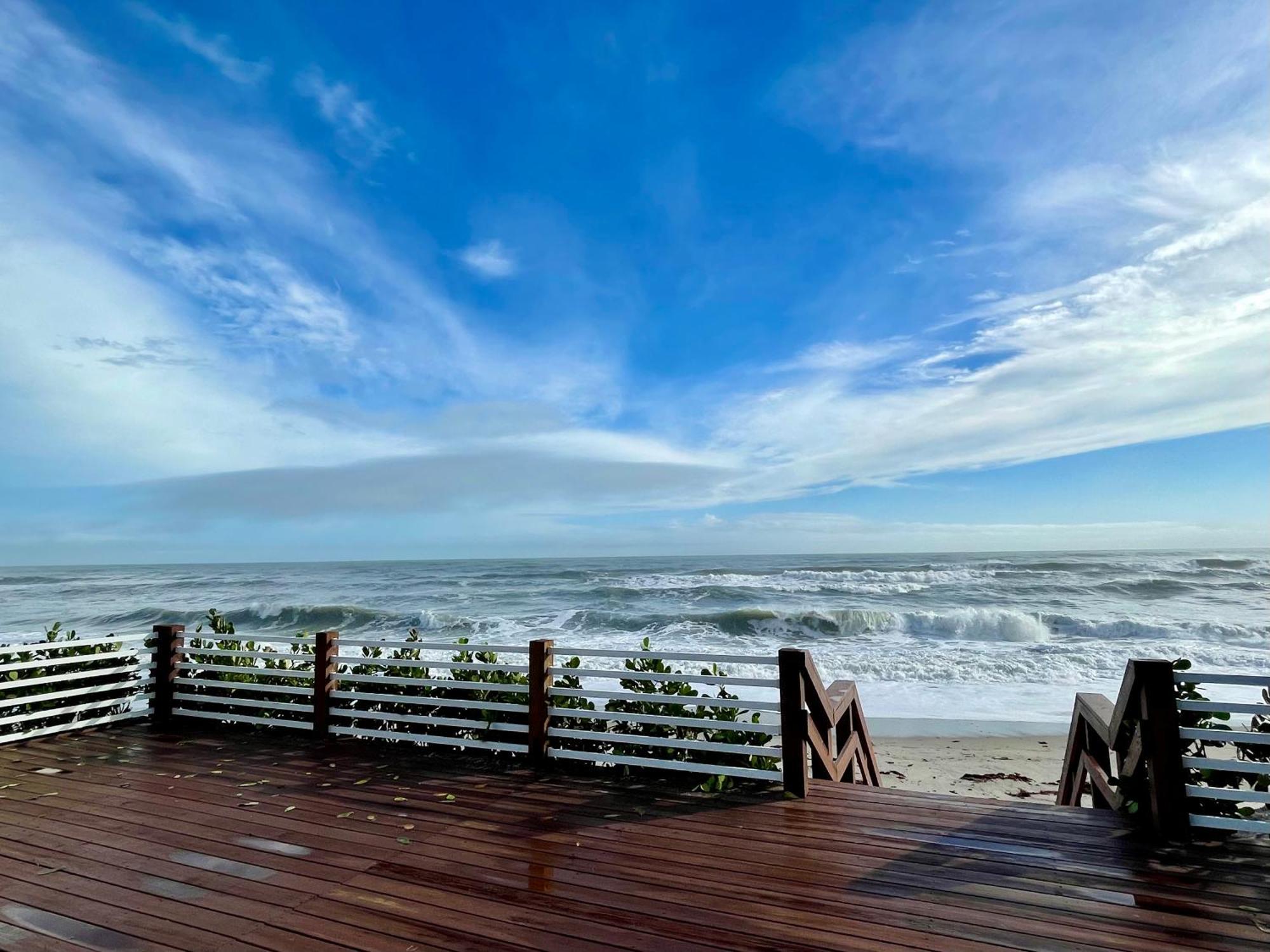 Melbourne Beach Resort Exterior photo